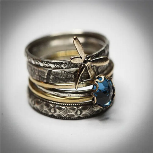 Charming Vintage Dragonfly Ring