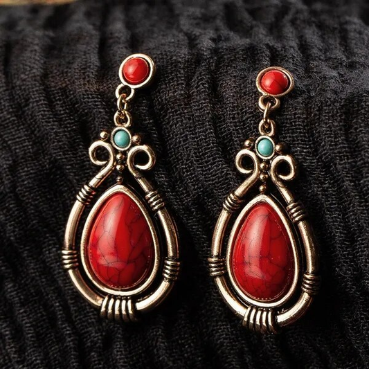 Exquisite Vintage Earrings Featuring Captivating Glowing Stones
