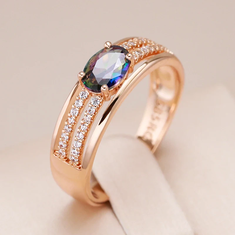 Stylish ring with sparkling, multicolored zirconia