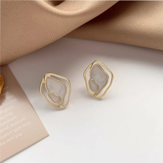 Chic White Earrings for an Elegant Touch