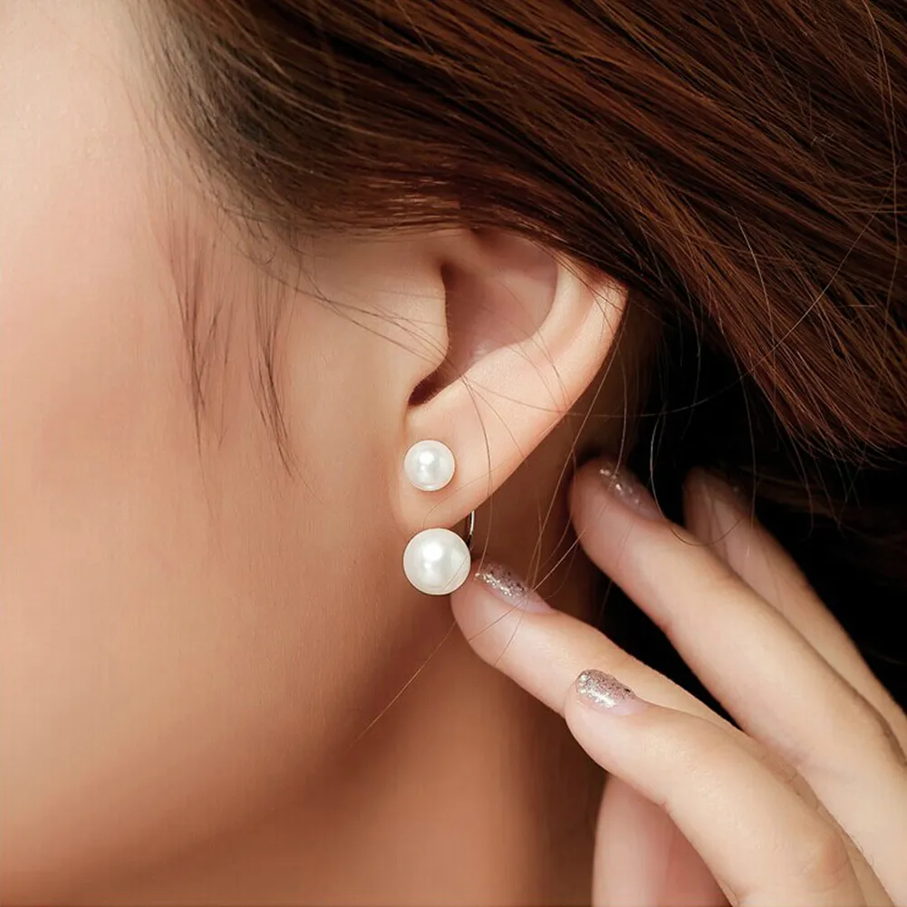 Stylish pearl earrings for a touch of elegance