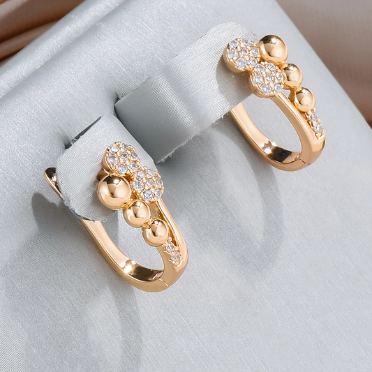 Elegant Gold Earrings with Dazzling Sparkle