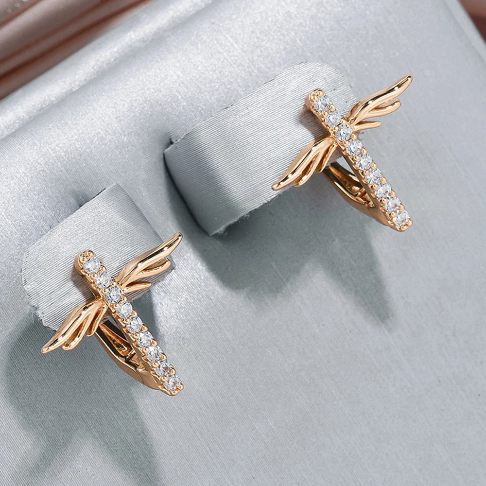 Chic Golden Dragonfly Earrings for an Elegant Touch