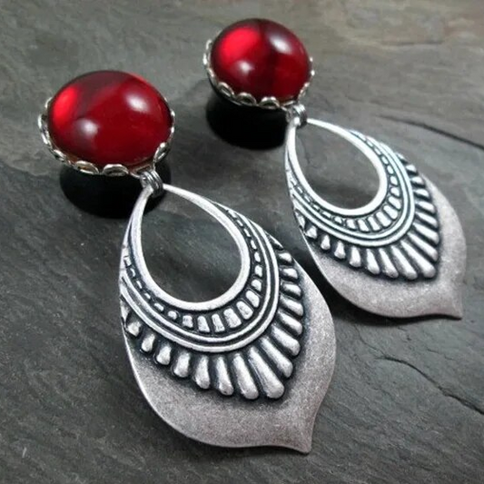 Stunning Mandala Earrings Featuring Exquisite Cut-out Artistry