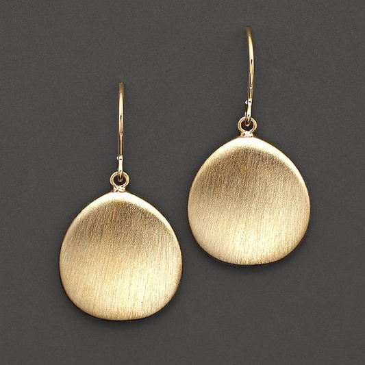 Chic Vintage-Inspired Golden Earrings