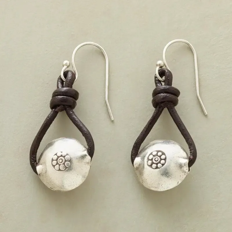 Chic Vintage Silver Leather Earrings for a Timeless Look