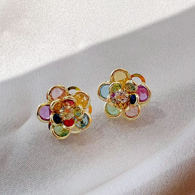 Eye-catching and vibrant crystal floral earrings