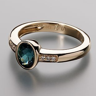 Elegant ring with radiant blue crystal inlay