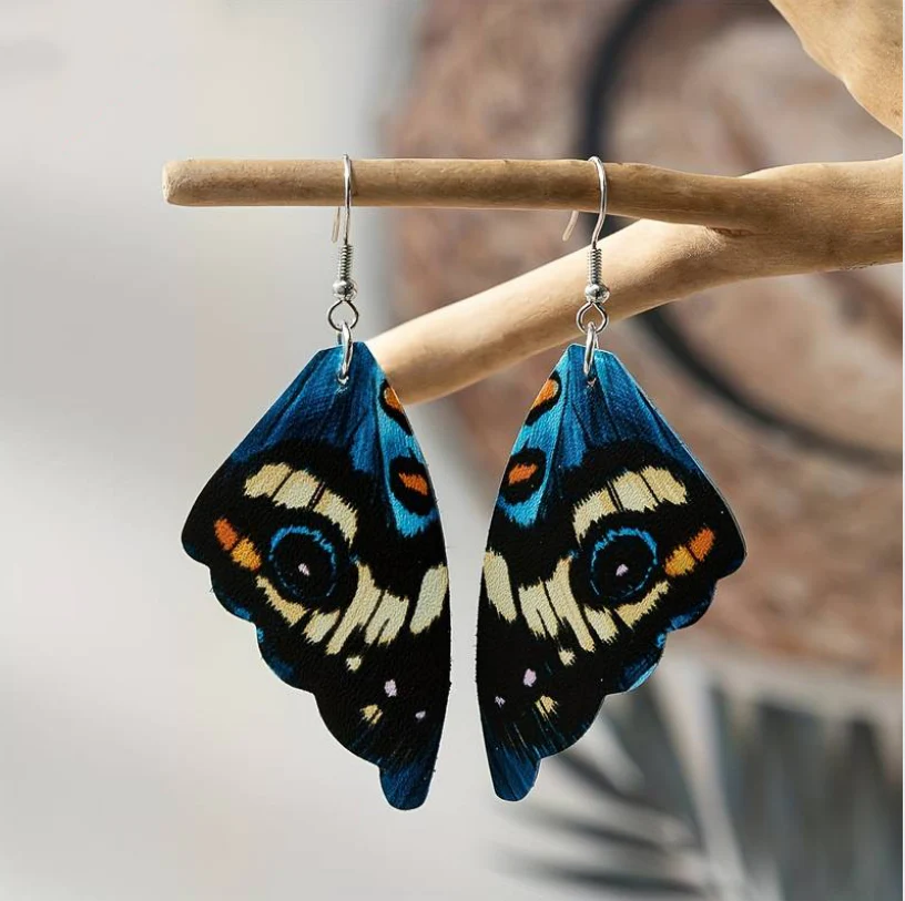 Chic Vintage Earrings Featuring Stunning Blue Butterfly Wing Motif