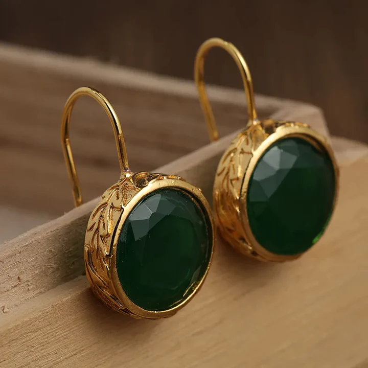 Chic Vintage Round Green Earrings for Timeless Style