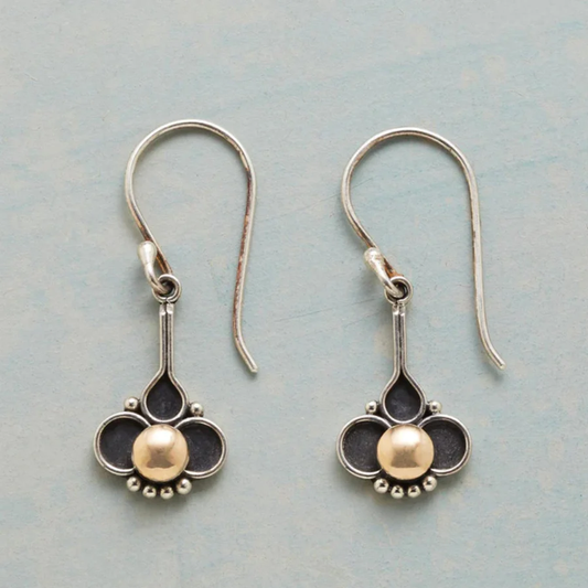 Stylish Vintage-Inspired Pearl Clover Earrings