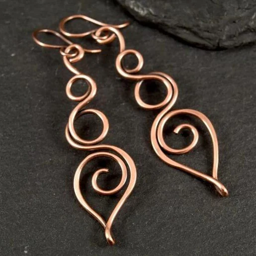 Chic Vintage-Inspired Hollow Bronze Hoop Earrings