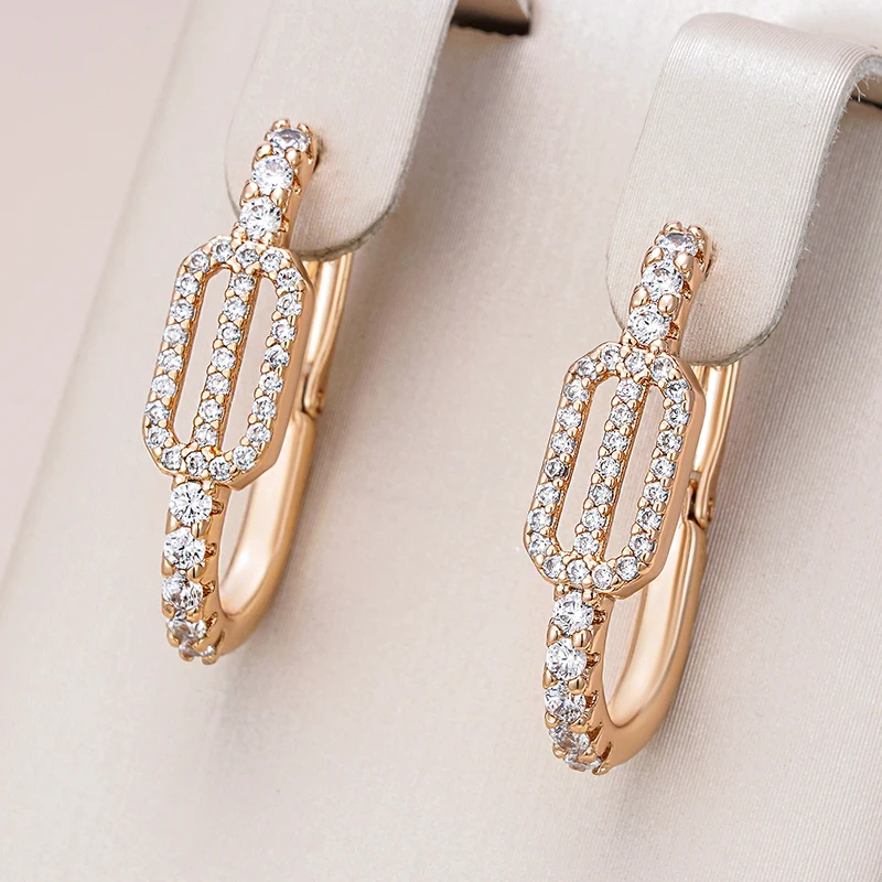 Gleaming Gold Earrings for a Chic and Elegant Look