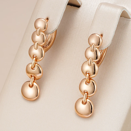 Chic Gold-Plated Earrings for a Touch of Elegance