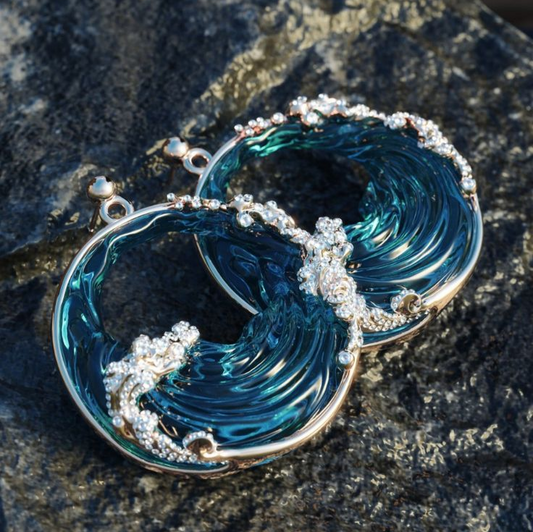 Vintage Ocean-Themed Hoop Earrings for a Timeless Look